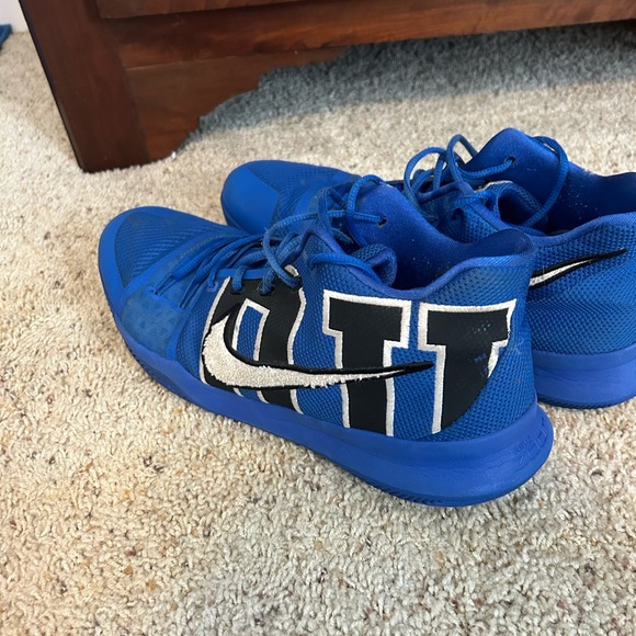Kyrie 3 Duke - Picture 2 of 4
